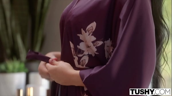 Tushy luscious fulfills her anal desires