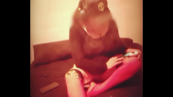 Play MP4 - Con mi cu&ntilde;ado&excl;&excl;&excl; Mi hermana casi nos encuentra cogiendo&period;&period;&period;