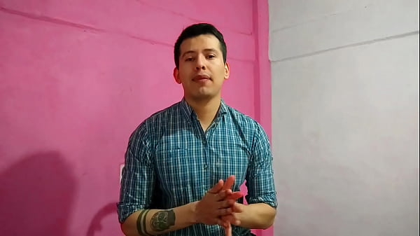 Barbero_le dio sexo orala cliente con verga grande en su salon_Le llenola bocade leche