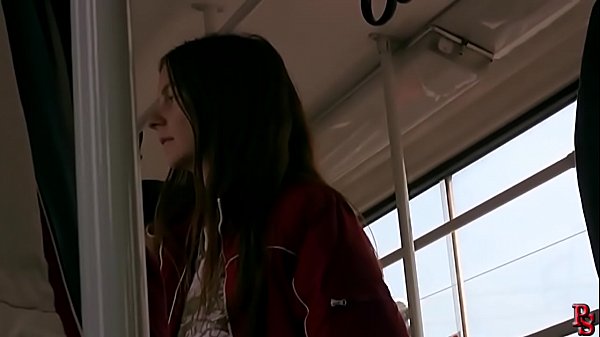 Play MP4 - Hunting a in the city&period; The redhead victim Evelyne Foxy&period;