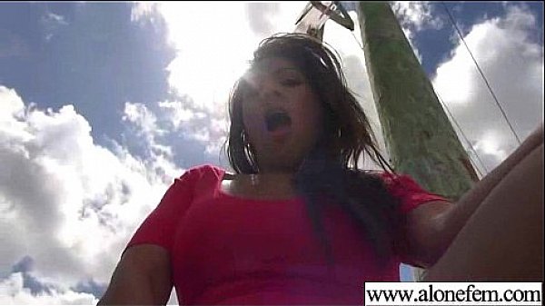 Camera catch sexy teen amateur girl masturbating video 02 