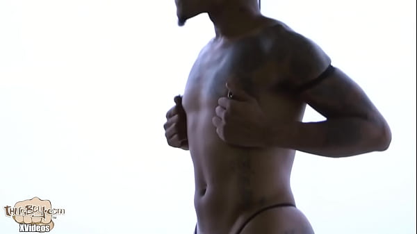 Play MP4 - Romeo St James Thug By The Foot Trailer