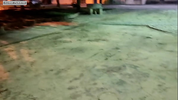 Realizei meu fetiche fiz sexo com amigos na pra&ccedil;a 