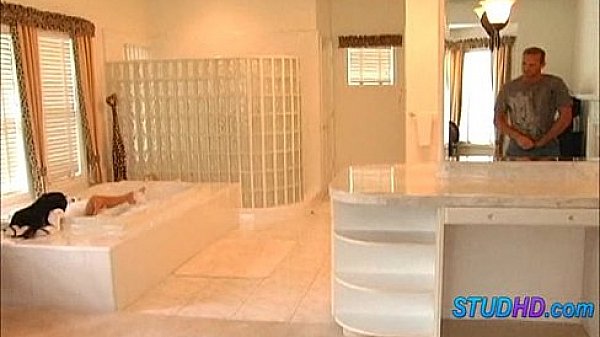 Hot babe fucks stud 0522 