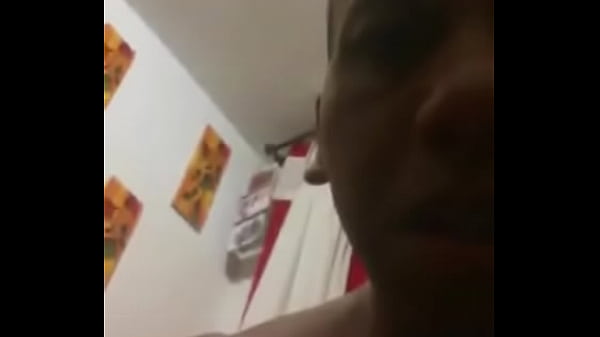 casado batendo uma pra seu viadinho