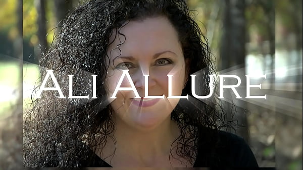 Nonton Ali Allure Plays With Her New Toy- Watch Me On Red thumbnail