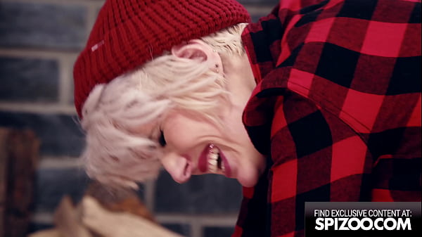 Play MP4 - HUGE Tits Lumberjack Blonde Fucks A Huge Wood