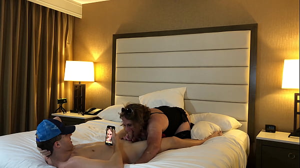 Super Sexy Big Booty Tgirl Deepthroating Dick 