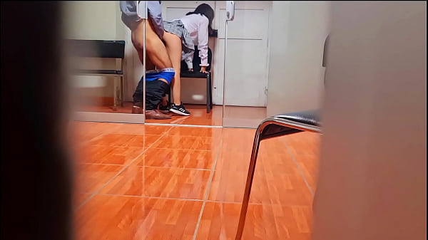 Play MP4 - profesor del INSTITUTO MEXICO no se da cuenta