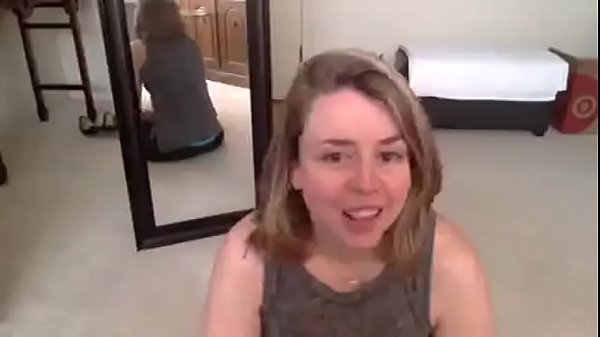 Nonton Webcam Milf 3 thumbnail