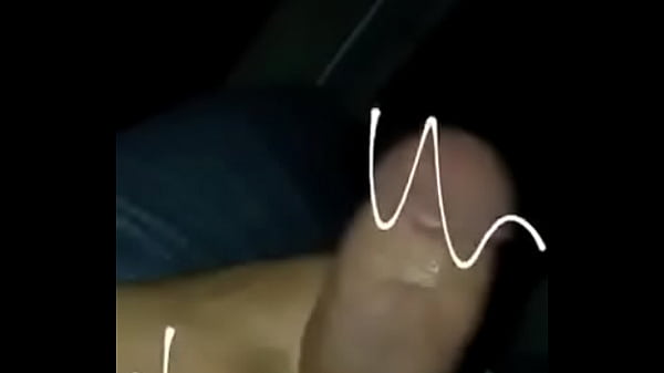 Me_la jalo_en el baño de mi sobrina