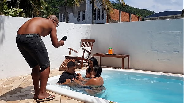 Bastidores Do Porno Brasileiro!!! Making Off thumbnail