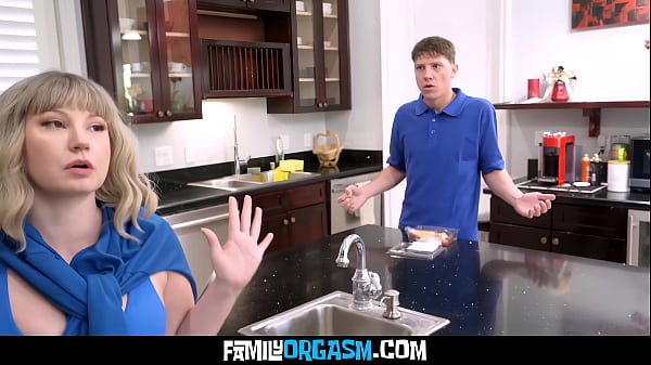 Big boot small sisters traded by stepbrothers 