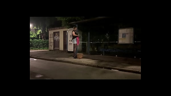 Play MP4 - Sissy Intro and playing as street slut outside