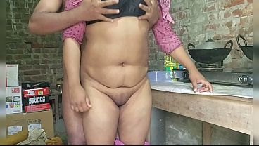 Nonton I Found My Wife Alone In The Kitchen And Fucked Her. thumbnail