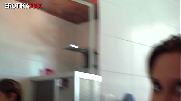 Play MP4 - Sadira Hotwife - CUMWALKING - EROTIKAXXX