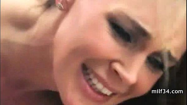 Gorgeous cougar had a horny great_time with an