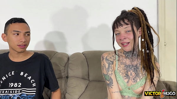 Novinha Tatuada Fodendo No Casting thumbnail