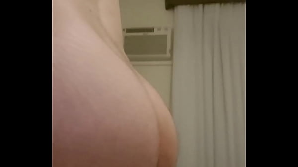 Cuzinho guloso sentando gostoso - desodorante at&eacute; o fim 