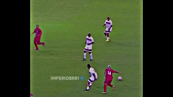 Arrasca fudendo o corneteiro gostoso