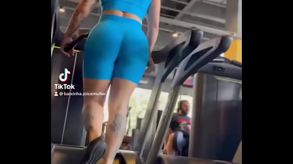 Nonton Sumidinha Por Aqui, Mas O Treino Est&aacute; Em Dia thumbnail