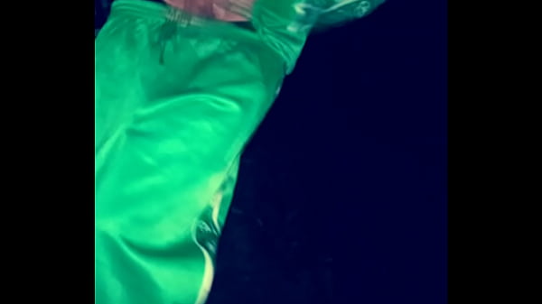 Play MP4 - una anochecer sexual con gemidos de mujer