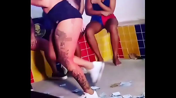 De recife para o mundo com seu cuz&atilde;o 