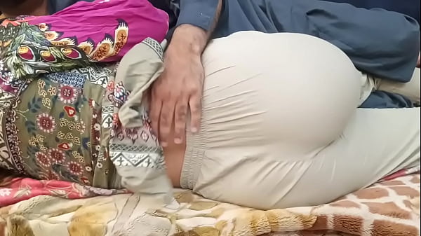 Play MP4 - XXX Desi First Time Bed Shared With My Own Stepdaughter