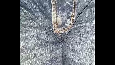 Nonton Pa&ntilde;al Casero Orinado Y D&iacute;a De Deliciosos Orgasmos thumbnail