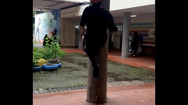 Novinho perde a virgindade e d&aacute_ mortal de felicidade