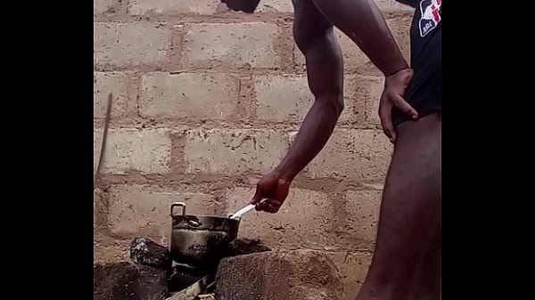 Play MP4 - Egg stew with rice almost to finished