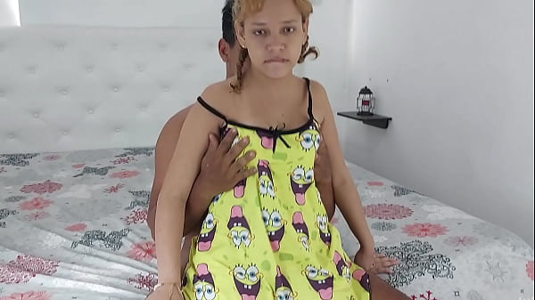 Nonton I Couldn't Resist Seeing My Stepsister In Her Pajamas. thumbnail