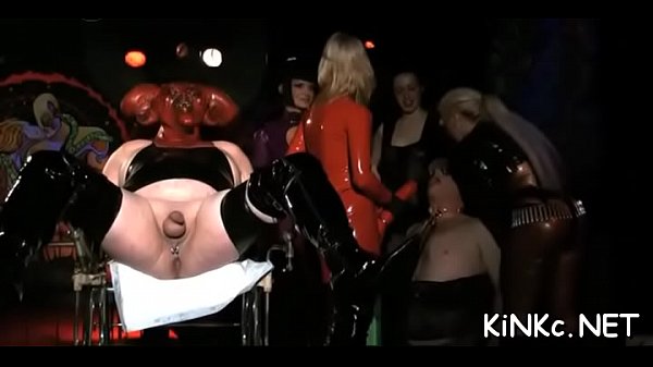 Honey dominates paramour hard