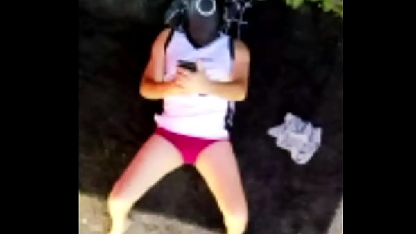 Nonton フェチスターbad Wolf28がポルノサイトで公開カメラを使った本物のエロショーを制作 thumbnail