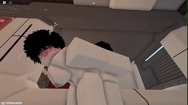 Perrita traviesa_es cogida y rellenada por un desconocido_en roblox