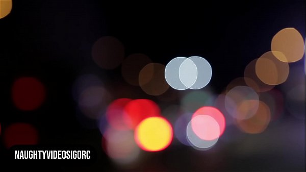 Play MP4 - Caroline Moraes recebe massagista no motel