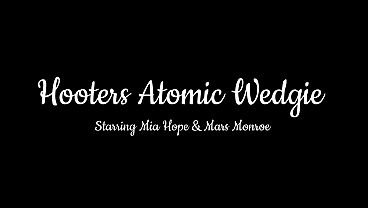 Nonton Hooters Atomic Wedgie thumbnail