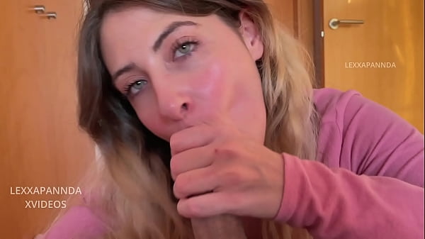 CHICA PAGANDO LA RENTA ,CHUPO Y FOLLO_A MI_CASERO