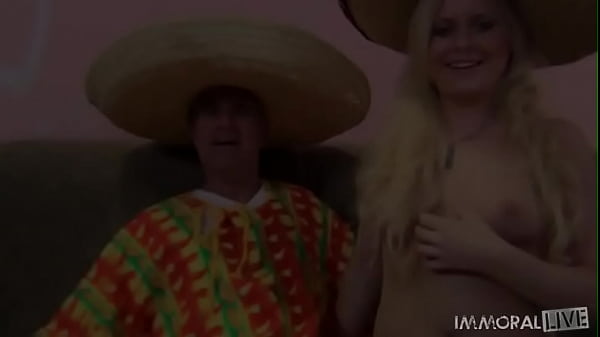 Nonton Kelly Takes A Squirt thumbnail