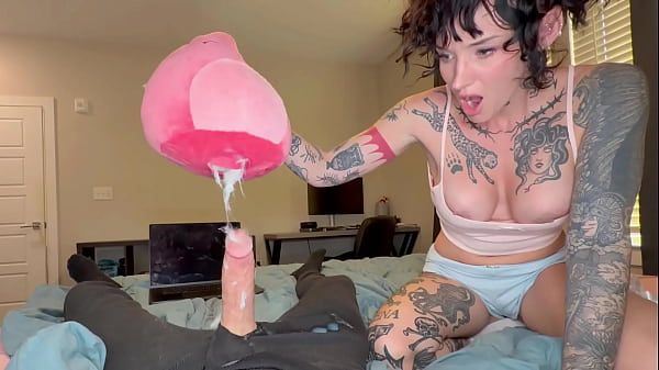 Nonton Spying Step Bro Stuffs Step Sis's Stuffy thumbnail