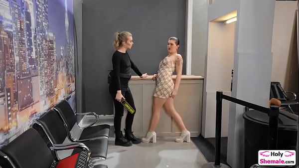 Play MP4 - Shemale Emma Rose anals ts Daisy Taylor