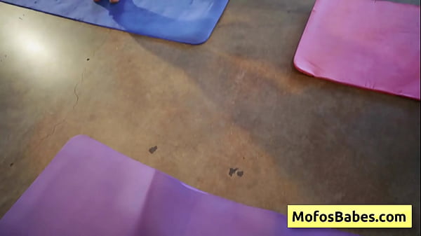 Play MP4 - Sexy blonde teen Lindsey Lakes suck huge dick and then ride it hard on the floor