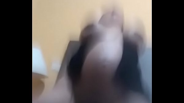 Play MP4 - Puta Embarazada d&period; meses cogiendo duro