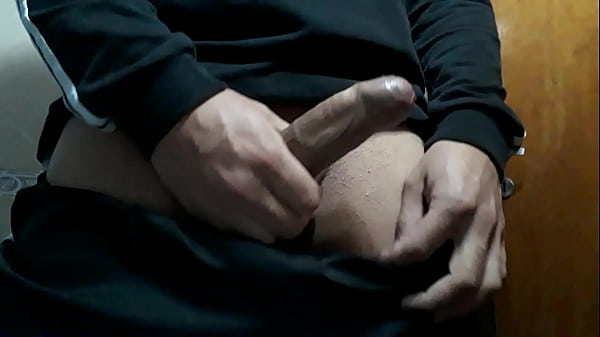 Play MP4 - Chico Argentino pajeandose