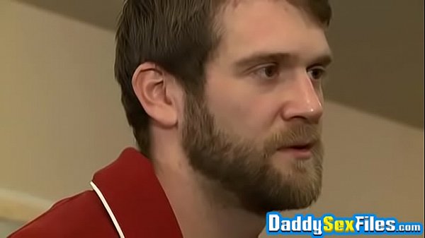 Play MP4 - Muscle stallion Colby Keller bangs hard naughty gay dude