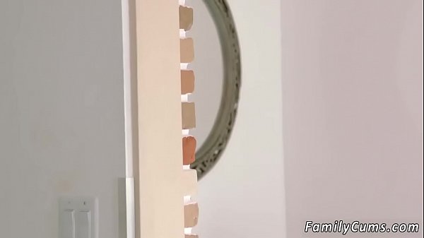 Play MP4 - Stepfather fuck teen playmate's stepdaughter and milf share