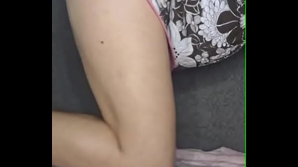 Nonton La Maestra De Mi Hijo Se Monta S&oacute;lita Y Se Destruye El Culo thumbnail