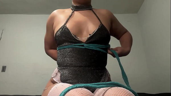 Tutorial_SHIBARI_2 0 Te enseño como hacer un arnes Me masturbo frente a_la cámara Astarioth