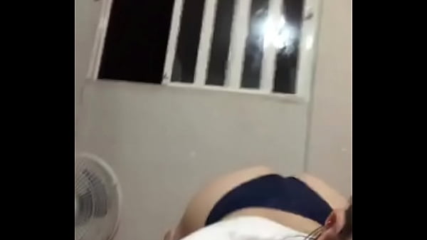 Play MP4 - Dando uma Erguida no Bumbum