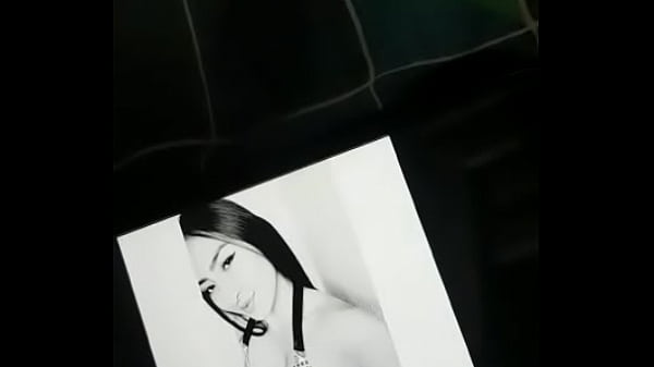 Tributo masturbandome 